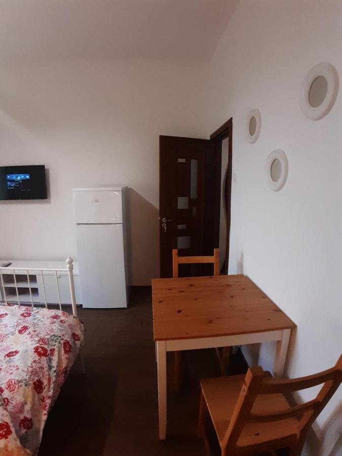 Romantic Calm Apartments Piata Universitate Bukareszt Zewnętrze zdjęcie