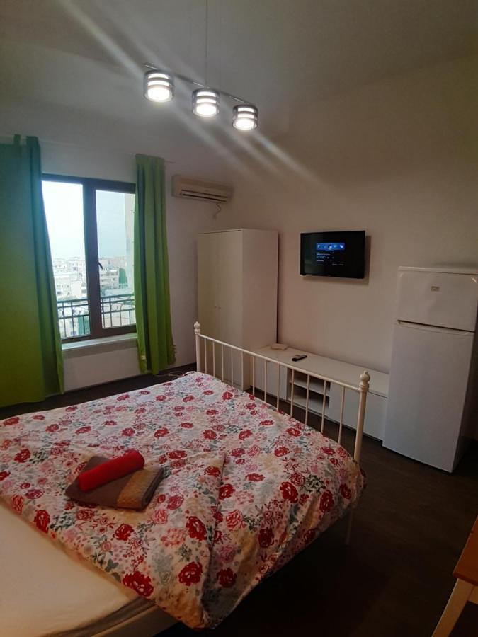 Romantic Calm Apartments Piata Universitate Bukareszt Zewnętrze zdjęcie